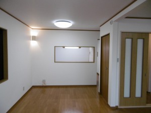 ３